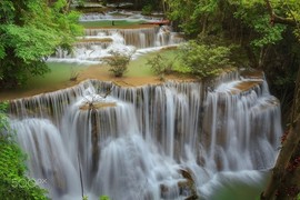 Ngẩn ngơ cảnh sắc huyền ảo của thác nước 7 tầng ở Thái Lan