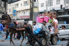 Cuộc sống khốn khổ của người dân Gaza dưới bom đạn