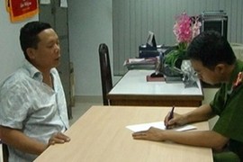 Cha nhẫn tâm “dạy” con gái 12 tuổi buôn bán ma tuý