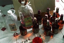 Chế Chivas, Hennessy, Martin bằng nước màu kho cá