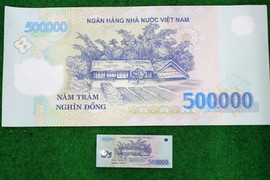 Tờ tiền 500.000 đồng kích thước khủng giá 5 triệu ở Sài Gòn