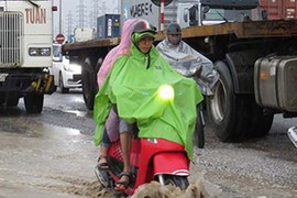 Hải Phòng: Con đường tử thần rình "nuốt chửng" người sau mưa lớn