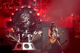 30 người bị bắt trong show diễn của nhóm Guns N' Roses