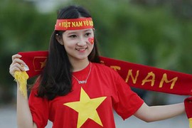 Tiết lộ bất ngờ về fan nữ xinh đẹp tại AFF cup 2016