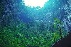 Hang Sơn Đoòng qua lăng kính đạo diễn "Kong: Skull Island"