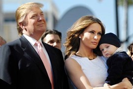 Hình ảnh tình tứ của ông Trump và bà Melania