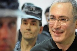 Cựu tài phiệt Nga Khodorkovsky ra tù, bay tới Đức