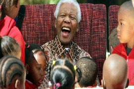 Di chúc cựu tổng thống Mandela gây căng thẳng gia đình