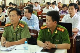 Vụ "áp giải học sinh ở sân trường": Điều tra tình tiết mới