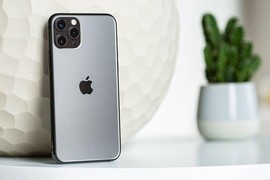 “Điểm” 7 smartphone ba camera tốt nhất nên mua