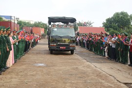 Tây Ninh: Đón 172 hài cốt liệt sĩ từ Campuchia về nước