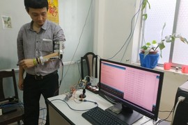 Robot xương tay của nhóm nghiên cứu Việt cho cảm nhận giống như thật