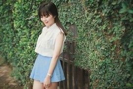 “Công chúa mây” xinh như búp bê mơ học trường báo chí