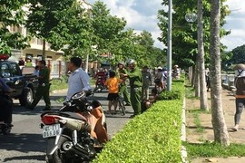 Ngang nhiên mang hung khí truy sát người giữa phố