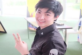 Sự thật về chàng hot boy Thái Lan "trẻ mãi không già"