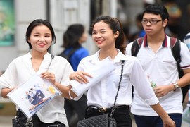 Những thí sinh đầu tiên trúng tuyển đại học ở Sài Gòn