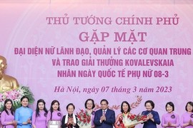 Thủ tướng gặp mặt đại diện nữ lãnh đạo, quản lý các cơ quan Trung ương