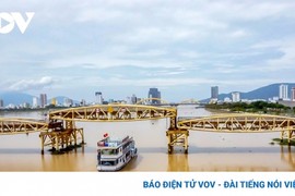 Cầu đi bộ Nguyễn Văn Trỗi - điểm nhấn du lịch đêm Đà Nẵng