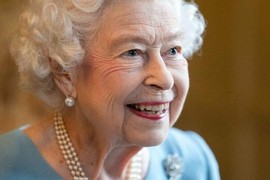 Nữ hoàng Anh Elizabeth II mắc COVID-19