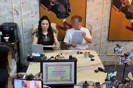 Công an mời làm việc đội ngũ 'hậu cần' giúp bà Nguyễn Phương Hằng livestream