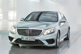 "Soi" Mercedes-Benz S63 AMG 9 tỷ đồng vừa về VN