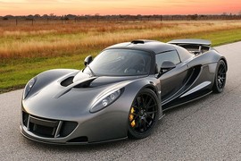 Bí mật giúp Hennessey Venom phá kỉ lục tốc độ của Bugatti