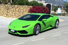 Lamborghini Huracan xuất hiện trên phố nhà giàu Tây Ban Nha