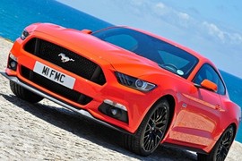 500 xe Ford Mustang 2015 cháy hàng trong 30 giây