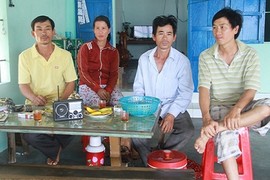 Xúc động câu chuyện ba anh em nhà Robinson ở Khánh Hòa