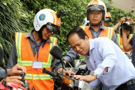 Tinh thần vì cộng đồng của chàng kỹ sư chống ngập