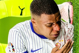 Mbappe bị gãy mũi, bỏ ngỏ khả năng ra sân trận sau