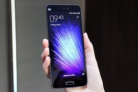 Độc đáo những smartphone được làm từ gốm