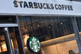 Dính "phốt" nặng, Starbucks đóng 8.000 cửa hàng để đào tạo lại nhân viên 