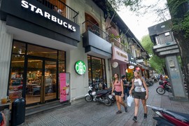 Mở thêm 1.000 điểm bán, Highlands, Starbucks, Phúc Long toan tính gì?