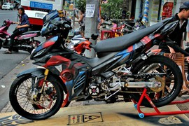 Bí mật lớn về hồn và xác Exciter “Optimus Prime” tại VN