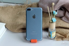 Bộ ảnh mới tuyệt đẹp của iPhone 7 Plus màu xanh đậm