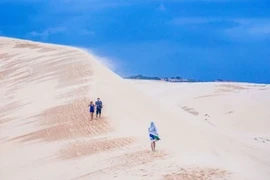 Sa mạc lớn nhất Việt Nam được ví như bản thu nhỏ của Sahara