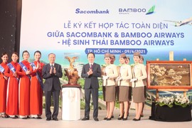 Sacombank ký kết hợp tác toàn diện với Bamboo Airways