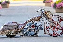 Harley-Davidson Street Glide độ Bagger “siêu mạnh, siêu độc“