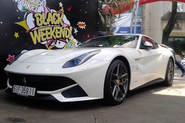 Chạm mặt Ferrari F12Berlinetta 21 tỷ của thiếu gia Phan Thành 