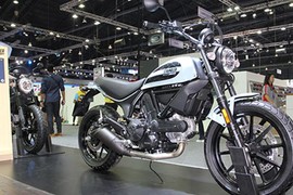 So sánh bộ đôi "hàng hot" Ducati Scrambler tại Việt Nam