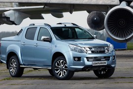 Isuzu D-Max bản đặc biệt kỷ niệm 100 năm giá 986 triệu