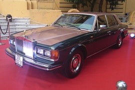 Chạm mặt “hàng hiếm” Rolls-Royce Silver Spirit tại Hà Nội