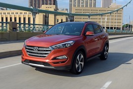 Crossover Hyundai Tucson 2017 có giá từ 506 triệu đồng