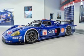 Cặp đôi siêu xe Maserati MC12 “siêu khủng” giá 446 tỷ