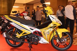 "Xế nổ" côn tay SYM Sport Rider 125i giá 30 triệu có gì?