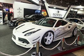 Siêu xe Ferrari 488 GTB độ nhẹ nhưng chất với gói Rowen 