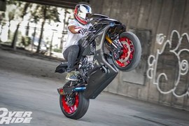 Siêu môtô Yamaha R1 2015 độ full carbon “siêu khủng” 