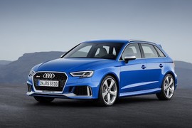 Audi RS3 Sportback sẽ khiến siêu xe phải dè chừng