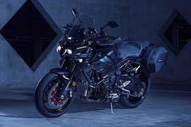 Siêu môtô Yamaha MT-10 có thêm bản “phượt” Tourer Edition